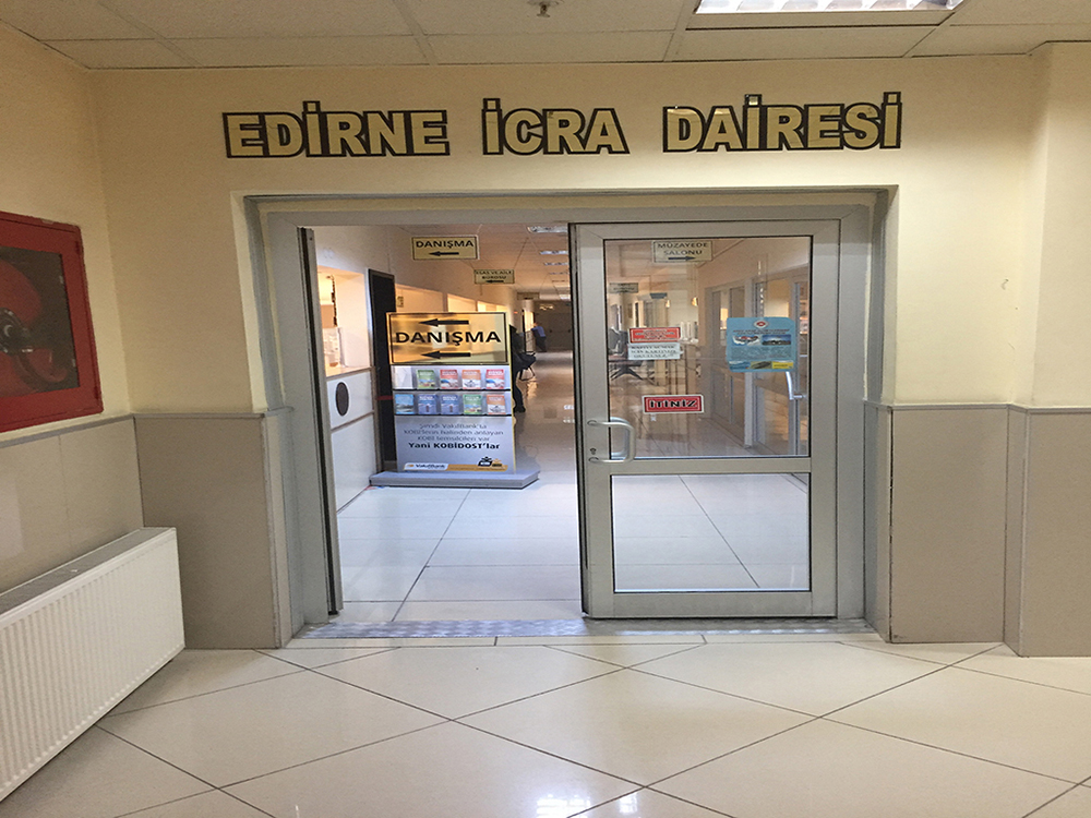 İcra Memuru Kimdir?